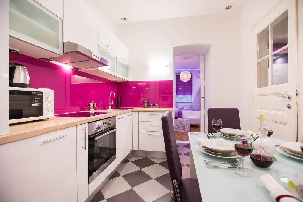 Apartment Center Four Stars Загреб Экстерьер фото